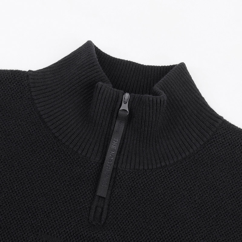 SWEATER W HALF-ZIP LOGO SWEATER - AP - The North Face
